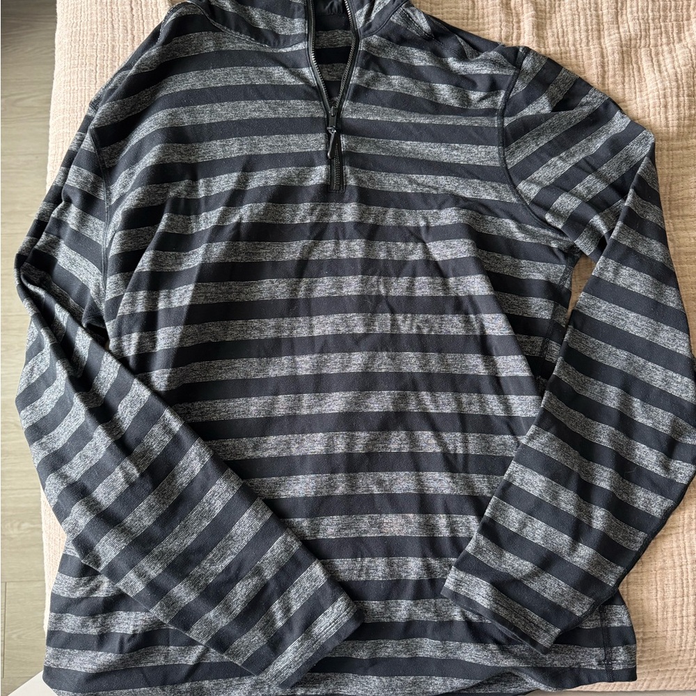 MENS LULULEMON Striped Gray and Black Quarter-Zip Pullover